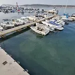 And Boat Petra Spanjol - Crane And Moorings Apartamento